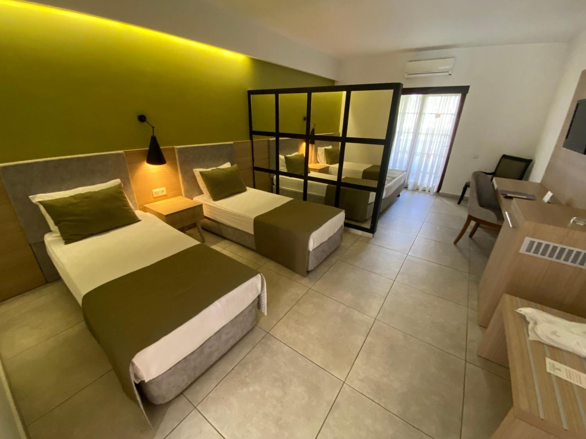 Queen'S Park Goynuk Hotel Kemer Szoba fotó