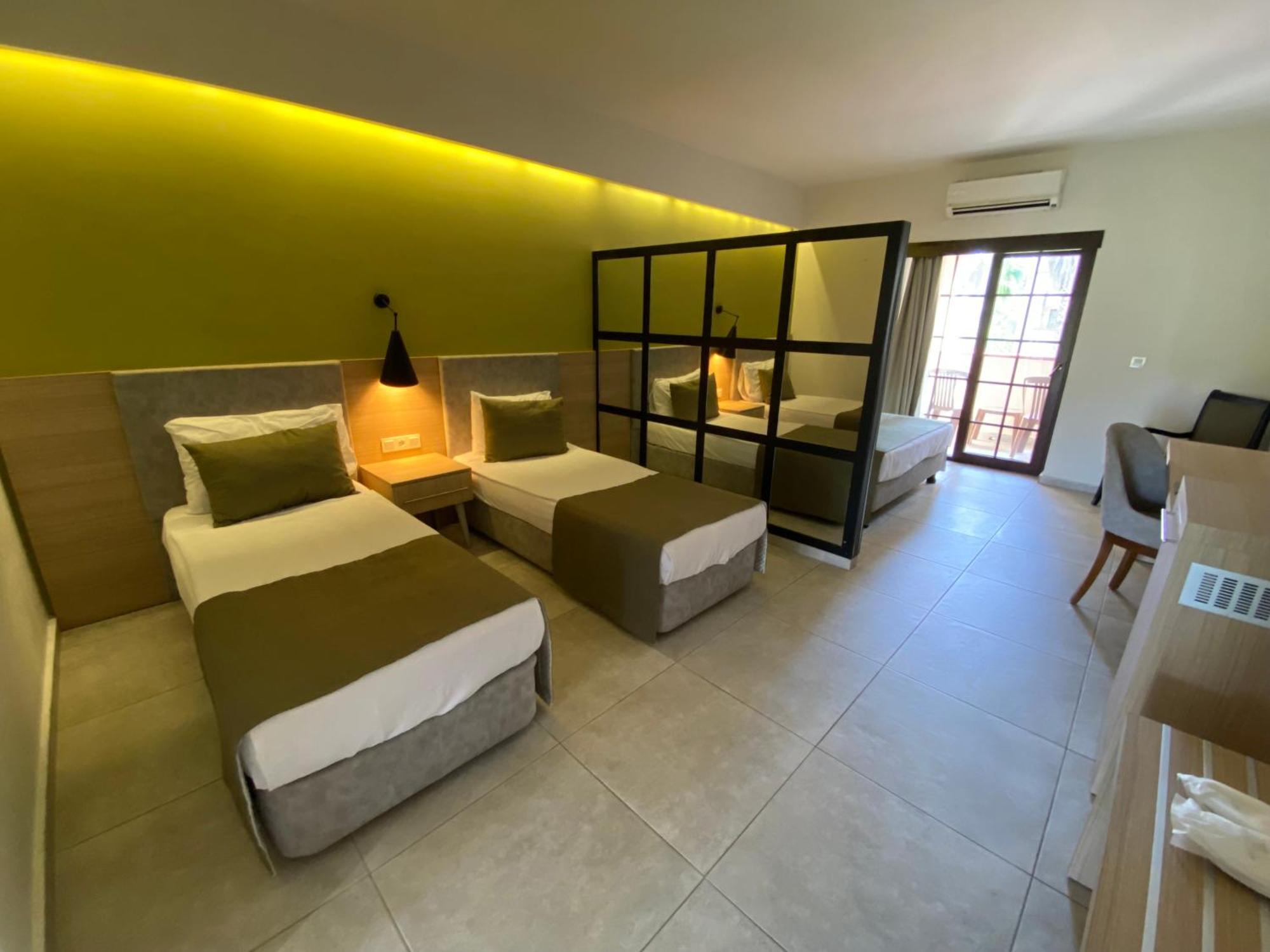 Queen'S Park Goynuk Hotel Kemer Szoba fotó