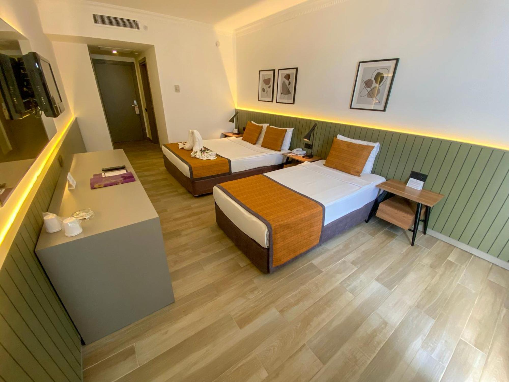 Queen'S Park Goynuk Hotel Kemer Szoba fotó